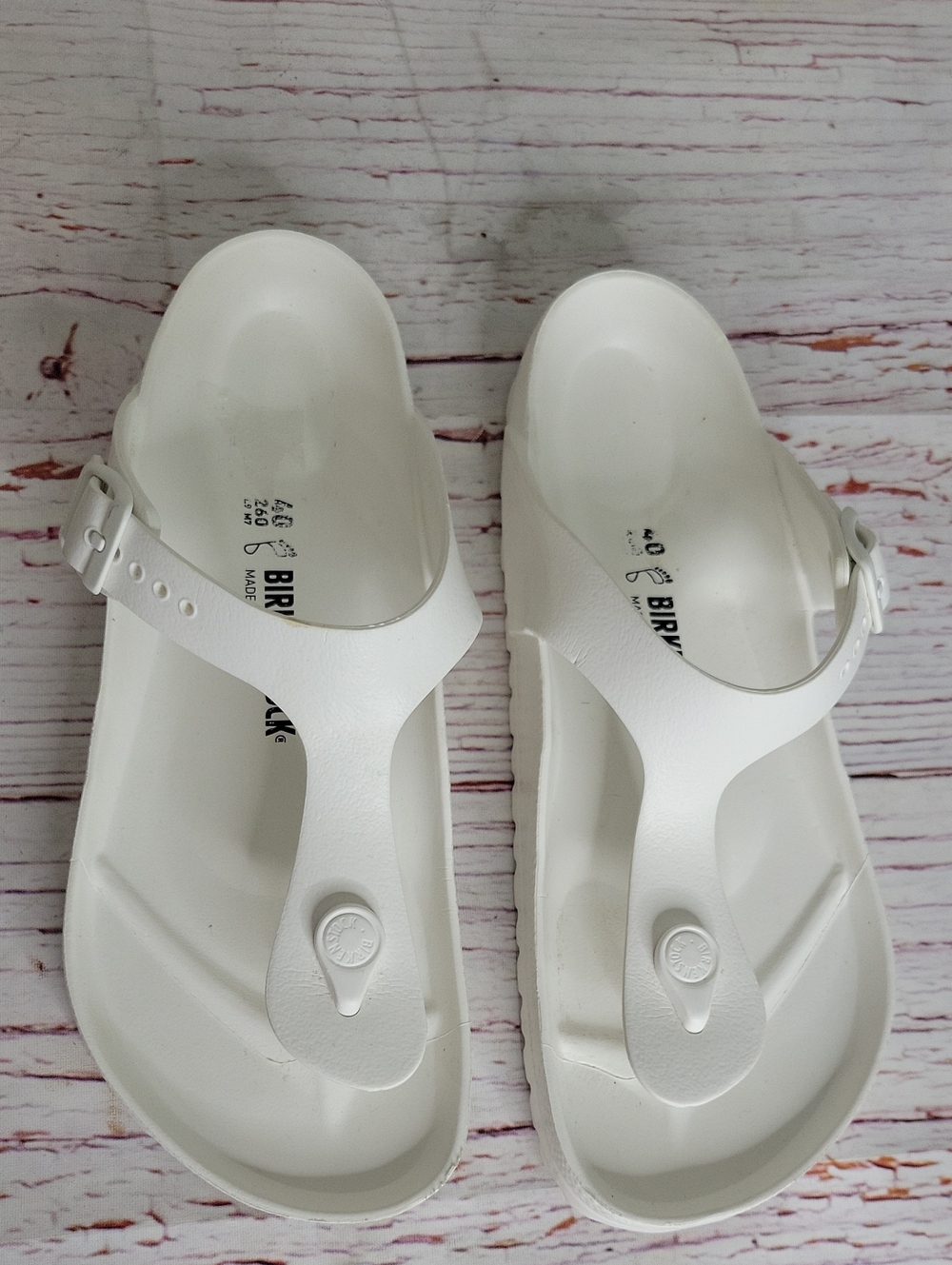 Birkenstock White Rubber Thong Sandals with Buckle Size 40 - Picture 3 of 6